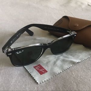 Ray Ban New Wayfarer RB2132 Polarized